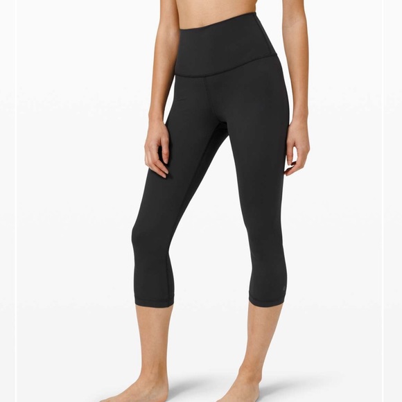 lululemon athletica Pants - * SOLD* Lululemon Run with the Waves Crop 21”